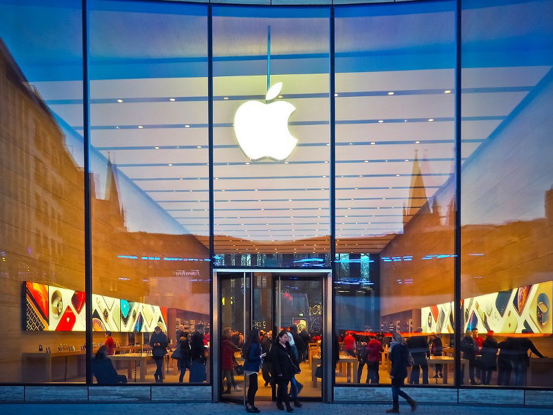 Das Schaufenster eines Apple Stores