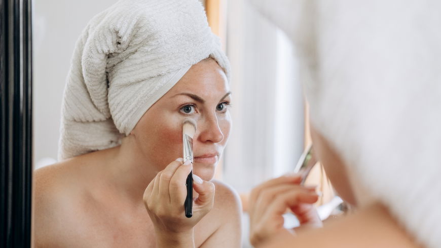 Augen-Make-up: 5 bekannte Schmink-Techniken, die ab 40 nicht mehr funktionieren