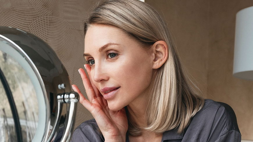 Alle Frauen über 50 lieben dieses leichte Make-up