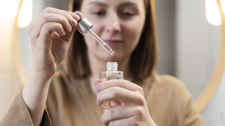 Haut ab 40: Darum ist Hydroxytyrosol der neue Helden-Wirkstoff