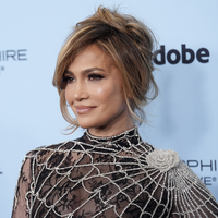 Jennifer Lopez trägt ihre Haare jetzt nach einem ikonischen Vorbild aus den 90ern