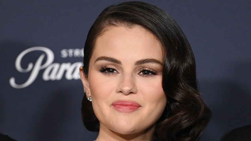 Der angesagte "Snow White Bob" ist die eleganteste Kurzhaarfrisur in 2025
