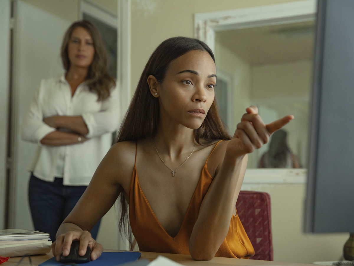 Zoe Saldana im Film Emilia Perez.