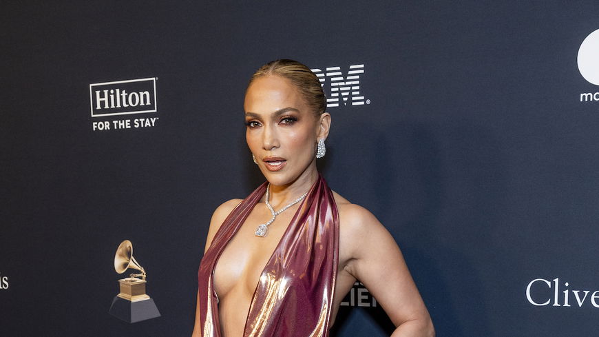 Jennifer Lopez: Dieses Grammy-Kleid sorgt für Aufsehen