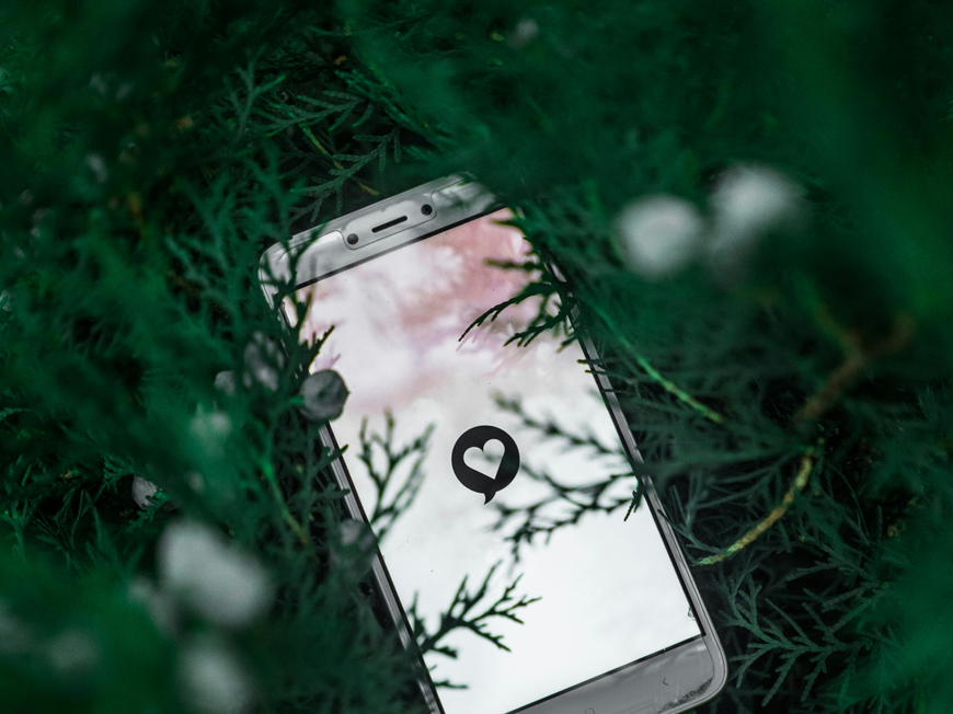 Handy mit Dating-App