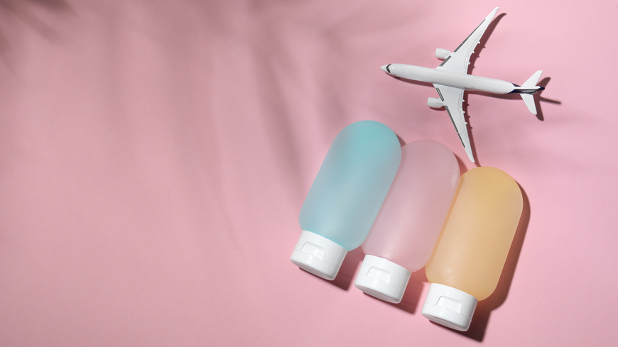 Skincare im Flugzeug: Gegen Trockenheit und Rötungen nach dem Fliegen