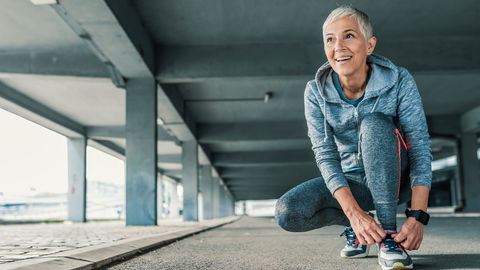 Sport im Alter: Dieses Training hält dich richtig lange jung