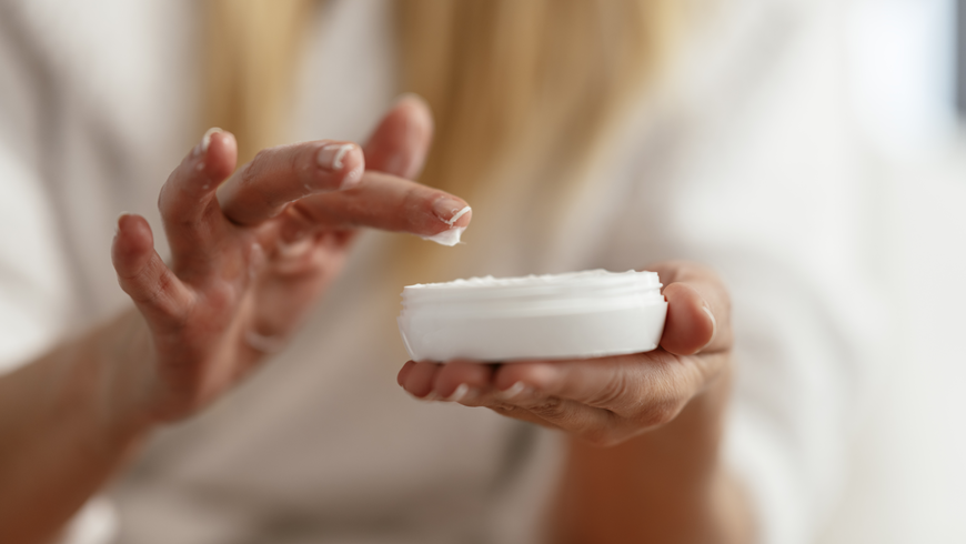 Handcremes mit LSF: Diese 5 Produkte schützen deine Hände jetzt vor Hautalterung