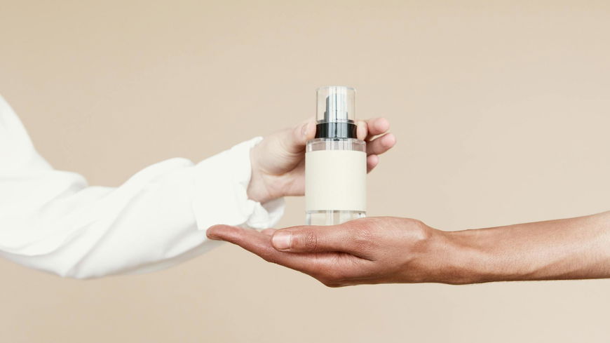 Parfum für Frauen ab 40: Diese schönen Düfte strahlen Reife und Eleganz aus