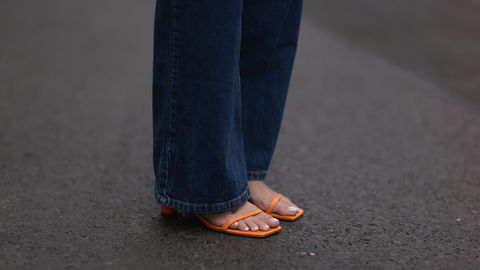Welche Nagellackfarbe für ältere Füße? Diese Nuancen sind bei Frauen ab 50 beliebt