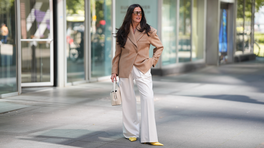 Weite Hosen kombinieren: So stylst du das Trend-Piece stilvoll