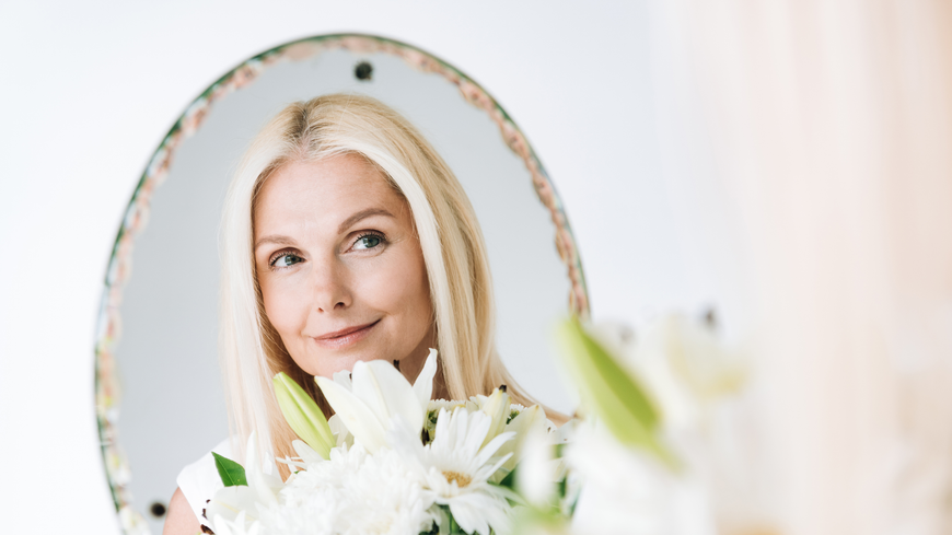 Grünstich entfernen: Diese Hausmittel bringen strahlend blondes Haar zurück