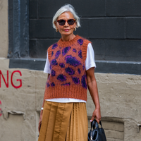 Mit diesen simplen Styling-Tipps gelingen Frauen ab 50 lässige Looks im Handumdrehen