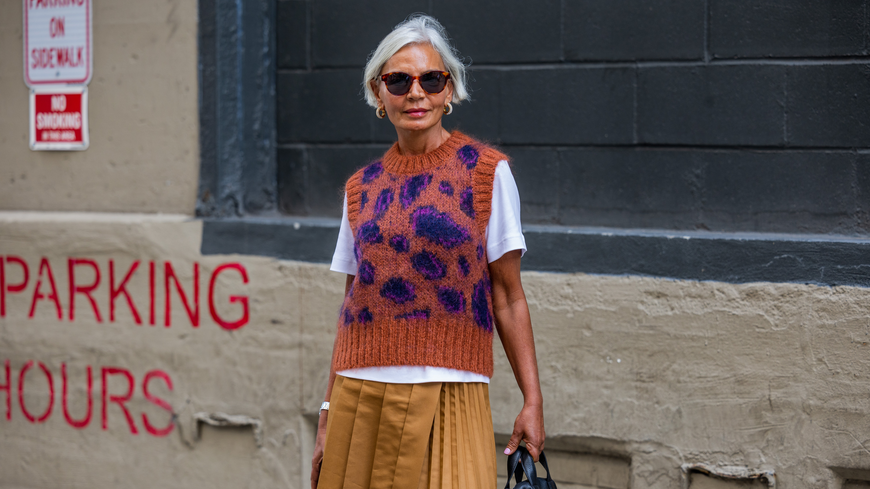 Mit diesen simplen Styling-Tipps gelingen Frauen ab 50 lässige Looks im Handumdrehen
