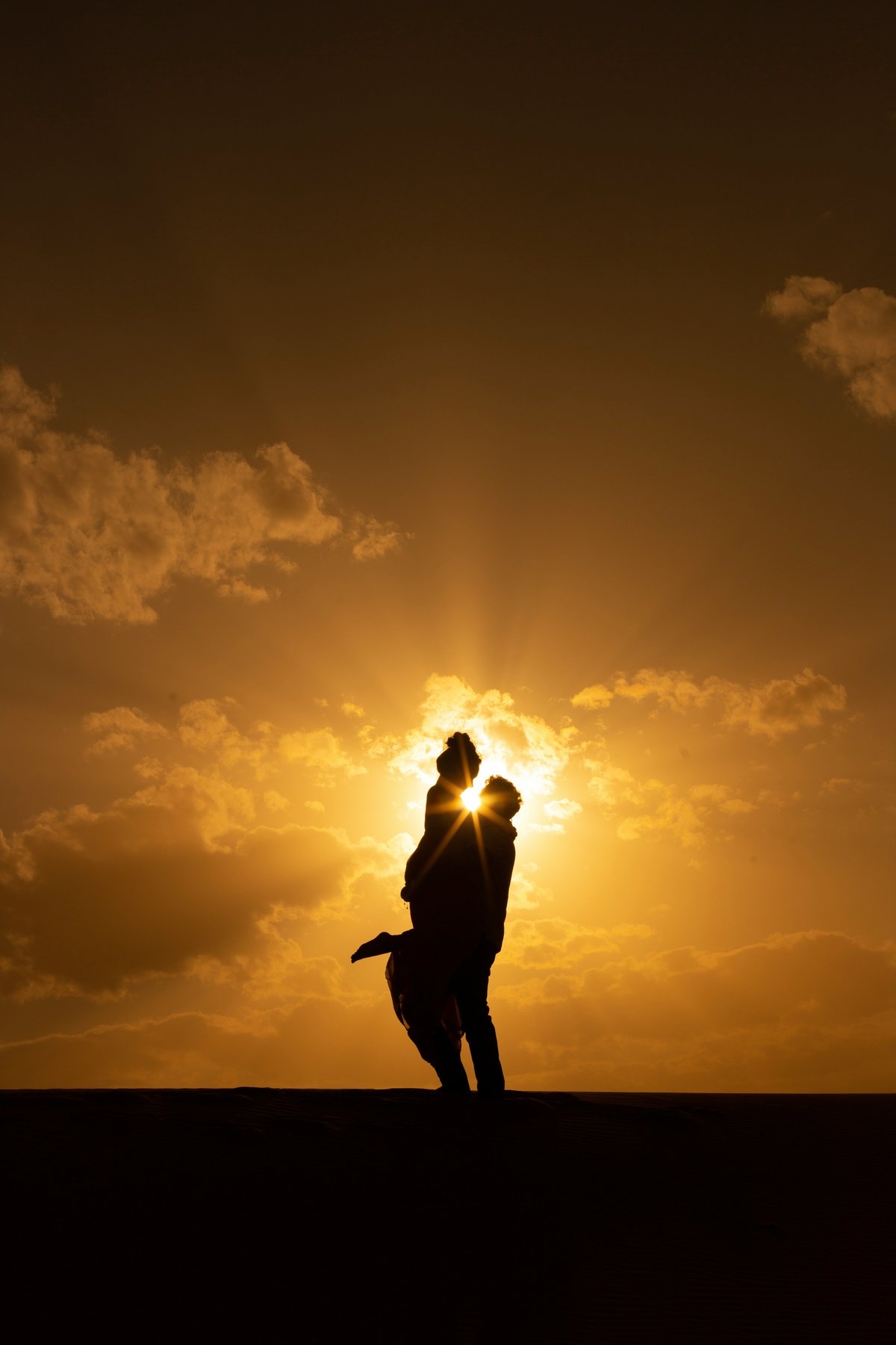 Pärchen vor Sonnenuntergang