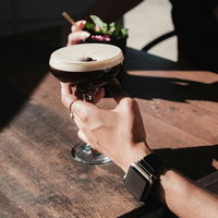 Mit diesem Espresso Martini bekommst du als Gastgeber nur Lob