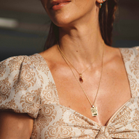 Wasserfester Schmuck: Diese Materialien trotzen sogar Chlor und Salzwasser