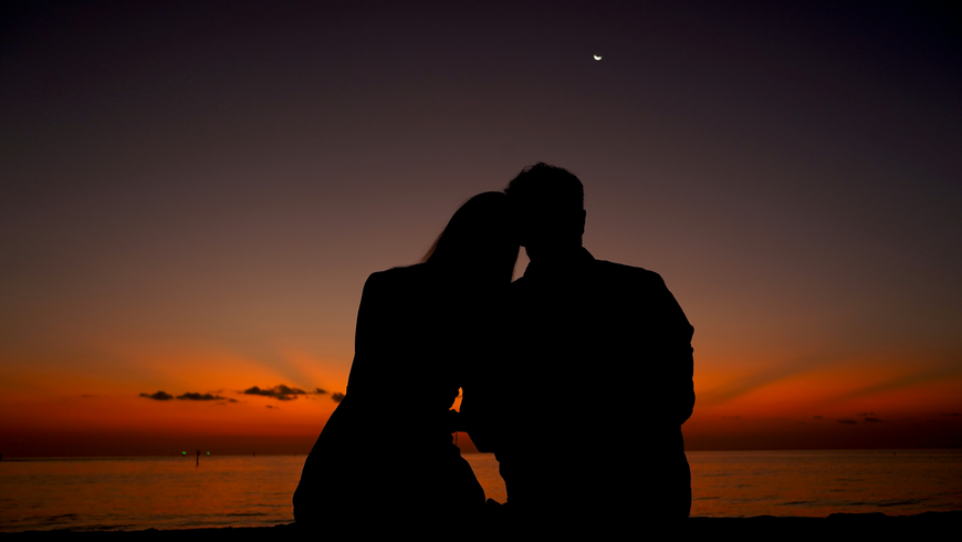 Mehr als Freunde: 3 Sternzeichen brechen noch im Juli aus der Friendzone aus