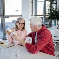 DIESE 3 Dinge wirken beim Date am unattraktivsten – laut Umfrage