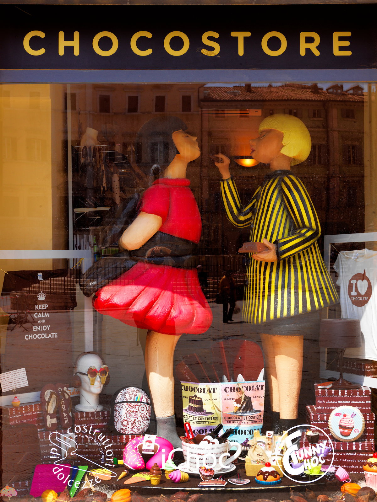 Das Schaufenster eines Schokoladengeschäfts in Perugia.