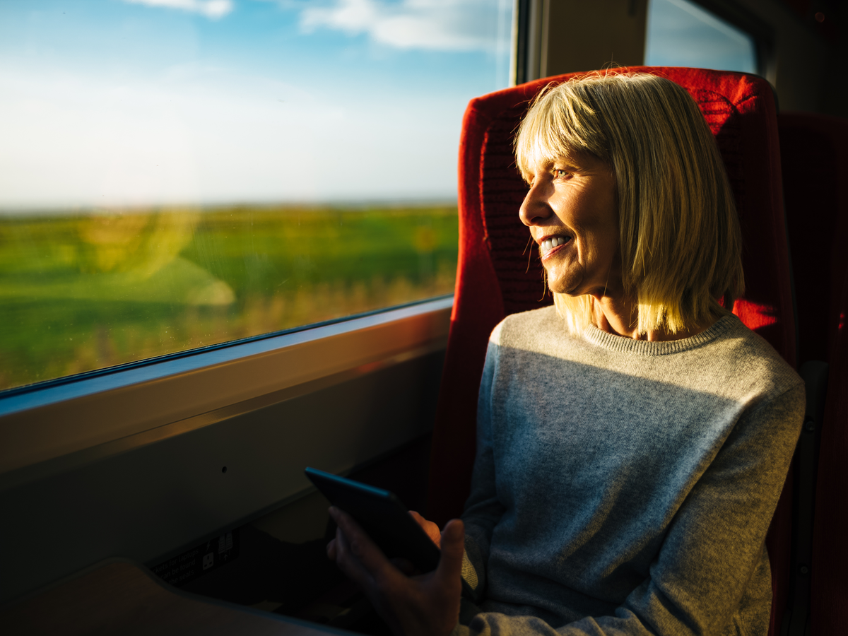 Frau im Zug