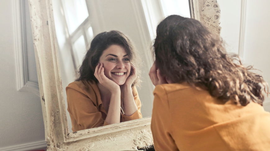 Reverse Dating: Warum wir oft Nähe suchen, bevor wir uns selbst kennen