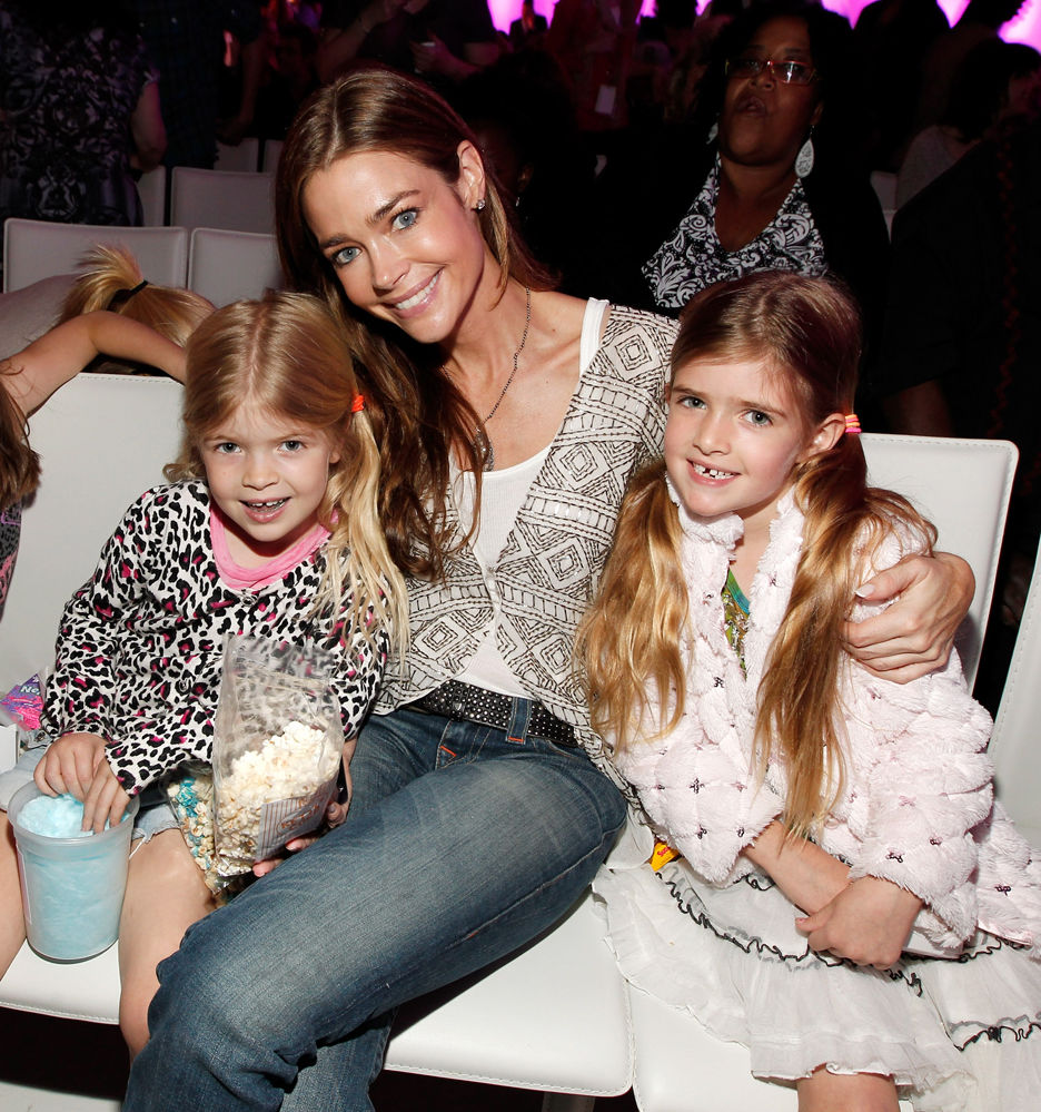 Denise Richards und Töchter
