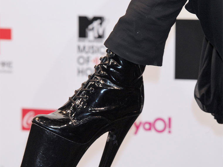 Lady Gaga Schnürstiefel