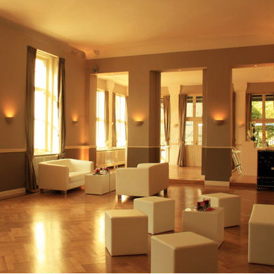 Palais am Festungsgraben
