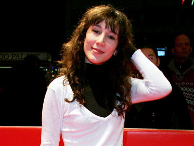 Sibel Kekilli, schwarzer Rock
