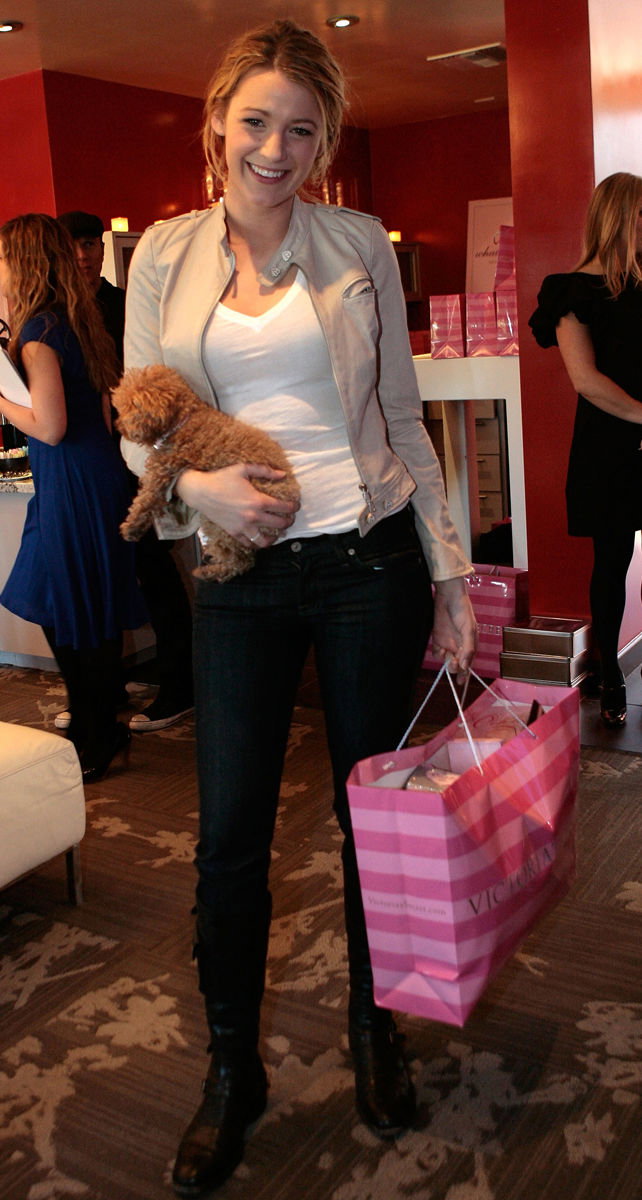 Blake Lively & Hund Penny