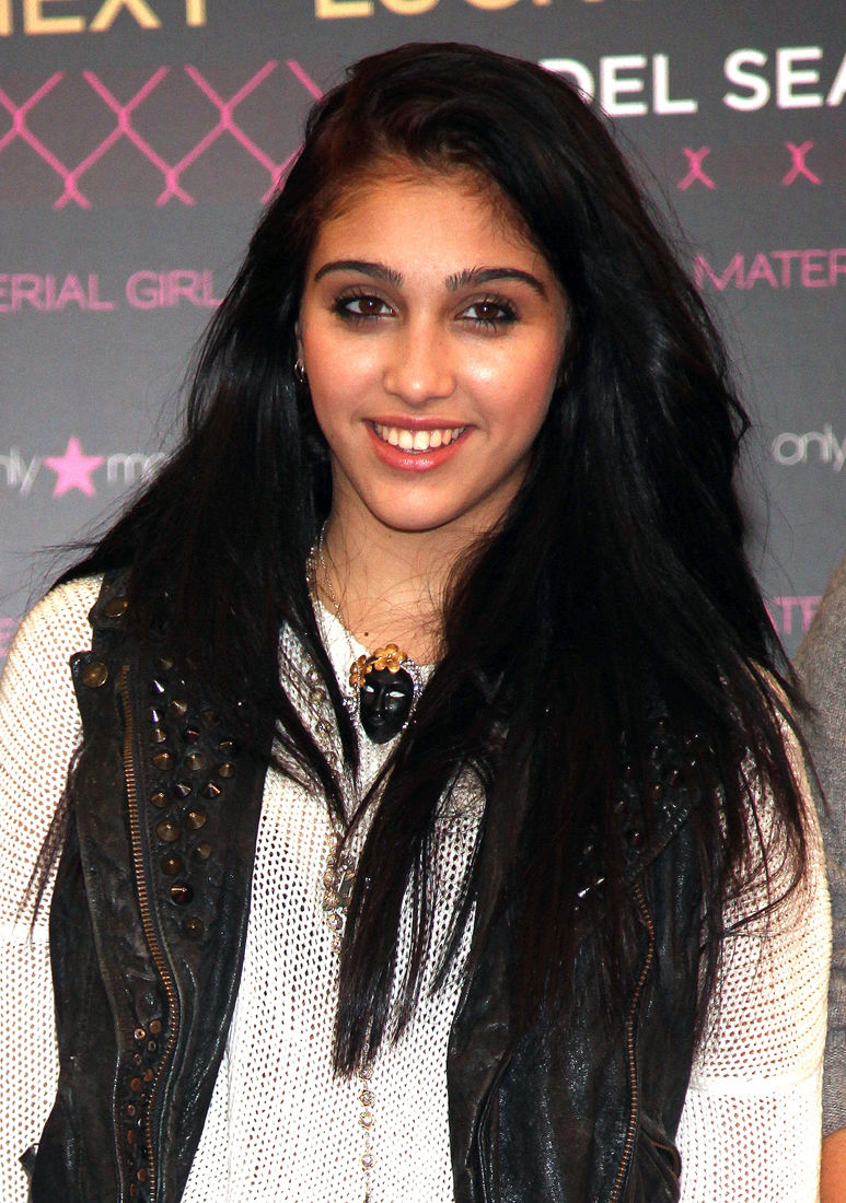 Lourdes Leon
