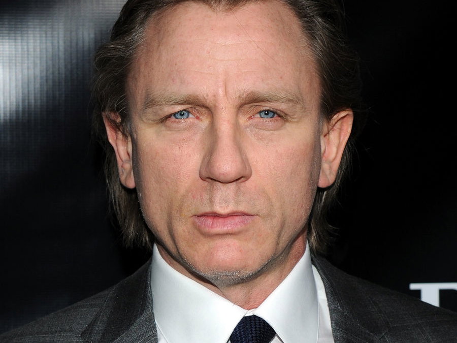 Daniel Craig