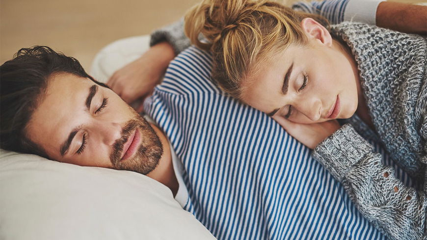 Braucht die Liebe ein Doppelbett ?