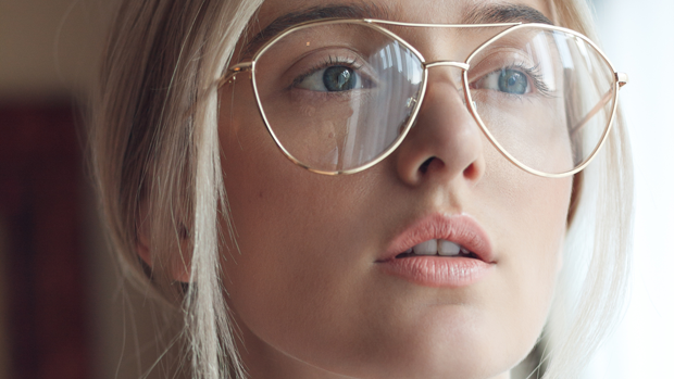 Das perfekte Make-up für Brillenträgerinnen