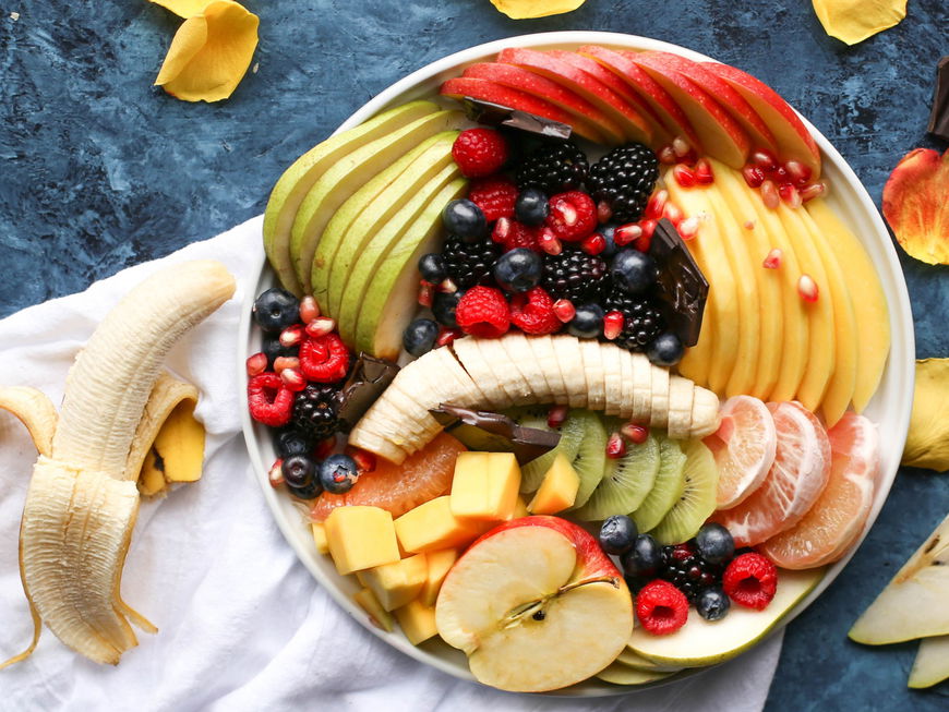 Darum solltest du abends NIEMALS Obst essen