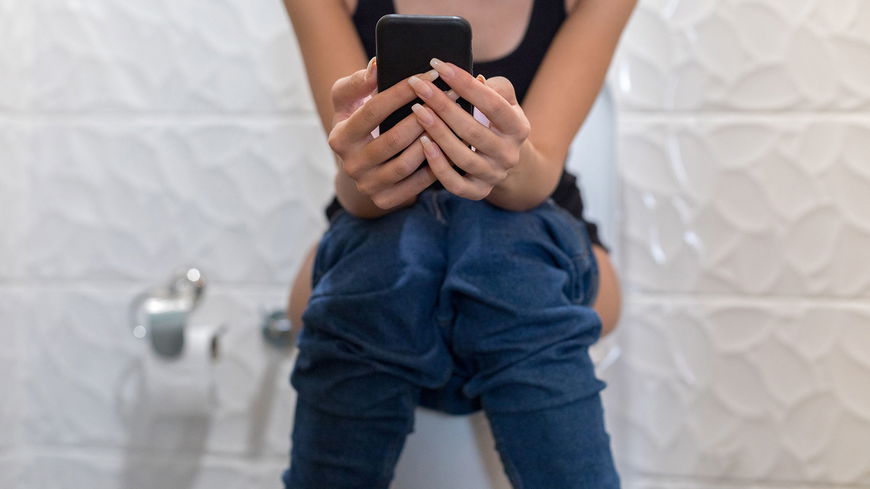 Darum sollten wir nie mit dem Handy aufs Klo gehen