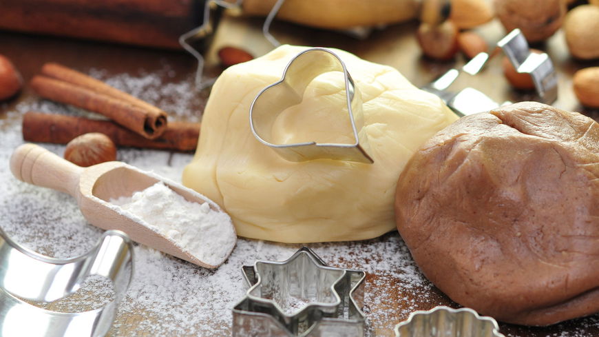 Darum sollten wir nie rohen Plätzchenteig essen