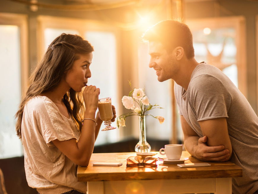 So verhält ER sich beim ersten Date – laut Sternzeichen